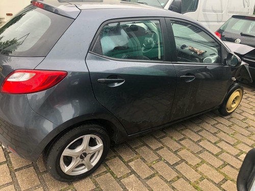 Schlachtfest mazda 55kw - 2,